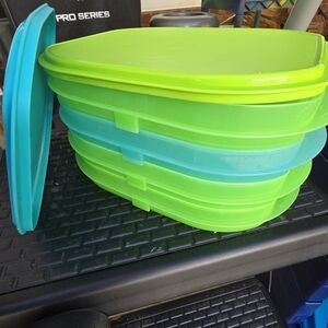TUPPERWARE